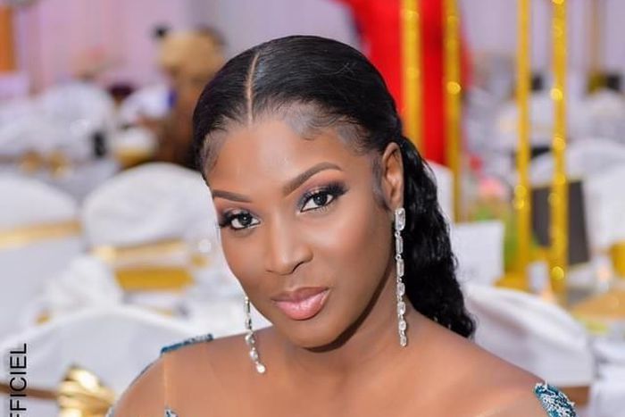 L'ex-mannequin est maintenant une maman heureuse