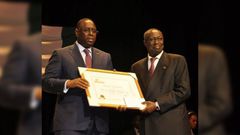 Macky-Sall-rend-hommage-à-El-Hadji-Malick-Sy-Souris