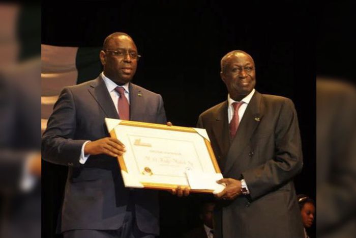 Macky-Sall-rend-hommage-à-El-Hadji-Malick-Sy-Souris