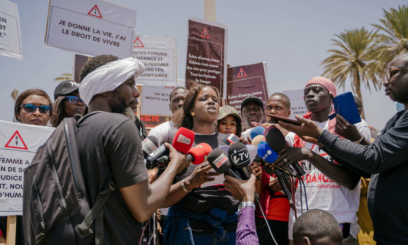 A Dakar le 23 avril, lors d'une manifestation de Patients en danger, en hommage à Astou Sokhna
