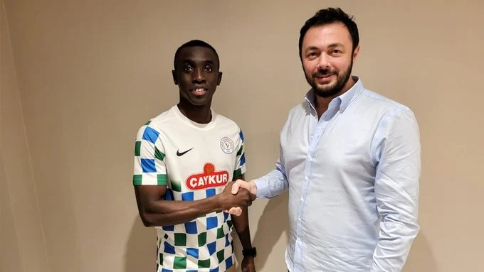 En février dernier, Papis Demba Cissé a signé un contrat d'un an et demi avec le club turc Rizespor