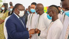 Macky Sall a remis le drapeau national aux Lions de la Téranga