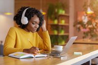 Use a laptop stand or a table to work [Catalysis]