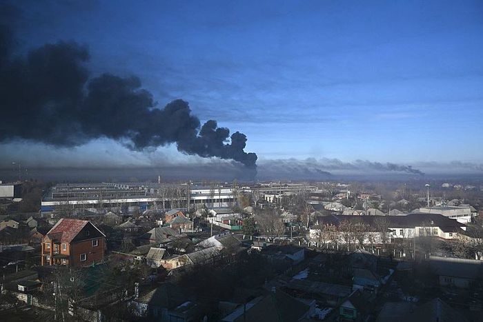 bombardement-a-kharkiv-la-deuxieme-plus-grosse-ville-d-ukraine-photo-aris-messinis-afp-1645688626