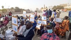 Les parents d'élèves exigent la reprise immédiate des cours