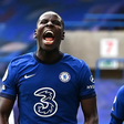 Le défenseur central de Chelsea Kurt Zouma