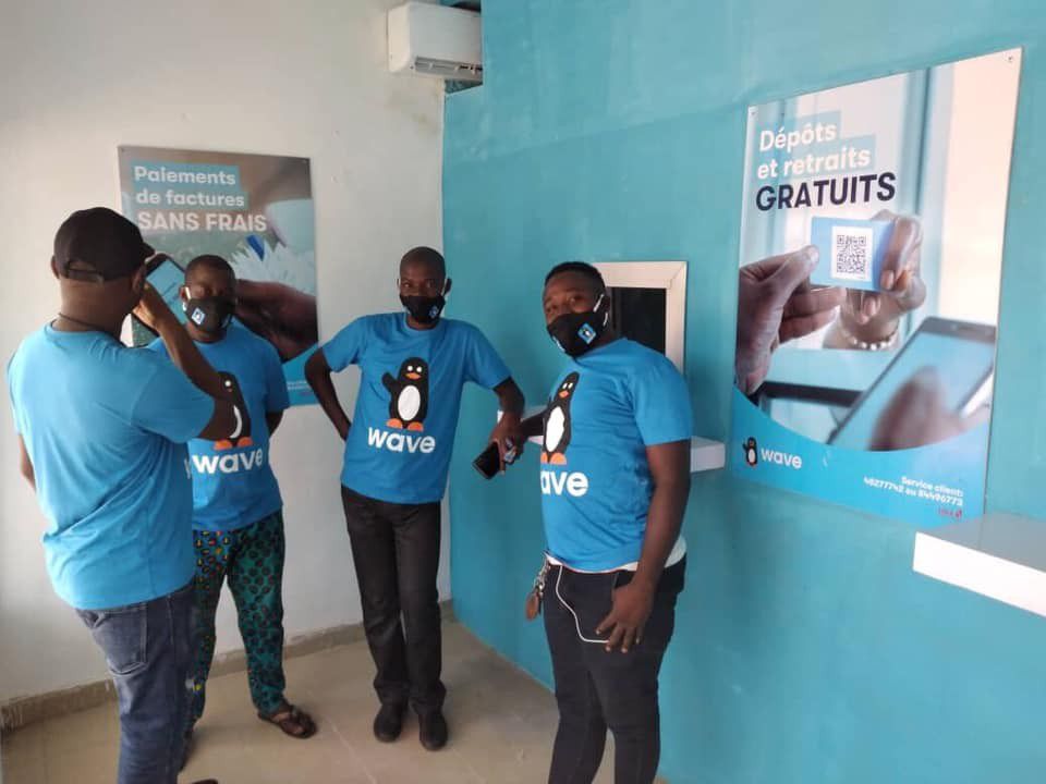 Burkina Faso, Wave met fin aux services de 200 employés qui avaient des contrats en CDI et CDD pour raisons, économiques