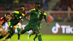Sadio Mané a manqué un premier face-à-face avec Gabaski avant d'inscrire le pénalty vainqueur qui a libéré le peuple sénégalais.