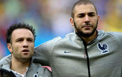 Matthieu Valbuena et Karim Benzema avec l'équipe de France