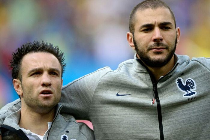 Matthieu Valbuena et Karim Benzema avec l'équipe de France