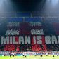 Des tifosis dans une tribune de San Siro
