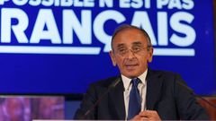 French far-right polemist and candidate for presidential election Eric Zemmour delivers a speech on January 14, 2022.