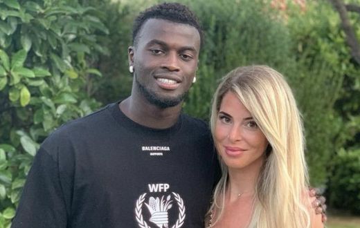Photos-Emilie-Fiorelli-et-M-Baye-Niang-Le-couple-a-ete-victime-d-un-cambriolage-!