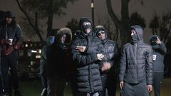 Artiste Drill masqué pour éviter de se faire reconnaitre par la justice