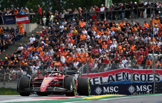 Charles Leclerc (Ferrari) a remporté ce dimanche le Grand Prix d’Autriche en devançant Max Verstappen (Red Bull) et Lewis Hamilton (Mercedes) PHOTO  JOE KLAMAR - AFP