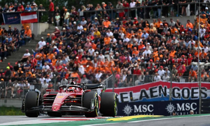Charles Leclerc (Ferrari) a remporté ce dimanche le Grand Prix d’Autriche en devançant Max Verstappen (Red Bull) et Lewis Hamilton (Mercedes) PHOTO  JOE KLAMAR - AFP