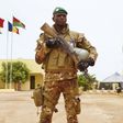 Entrée d’un poste de commandement du G5 Sahel à Sévaré, au Mali. © SEBASTIEN RIEUSSEC / AFP