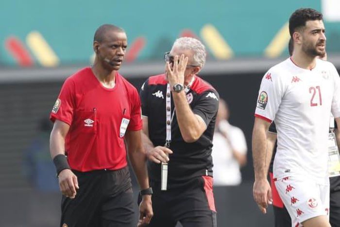 Janny Sikazwe arbitre qui a suscité une polémique lors du match Tunisie-Mali