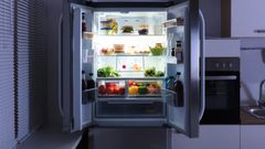 should-you-unplug-a-refrigerator-if-its-not-working