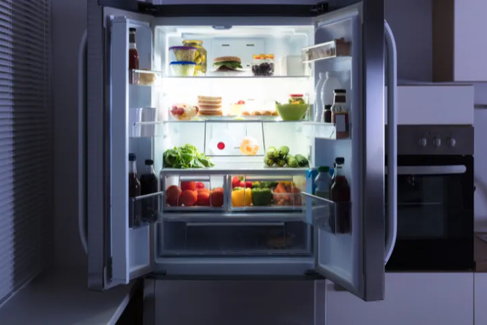 should-you-unplug-a-refrigerator-if-its-not-working