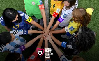football-unites-the-world-girls-with-armbands