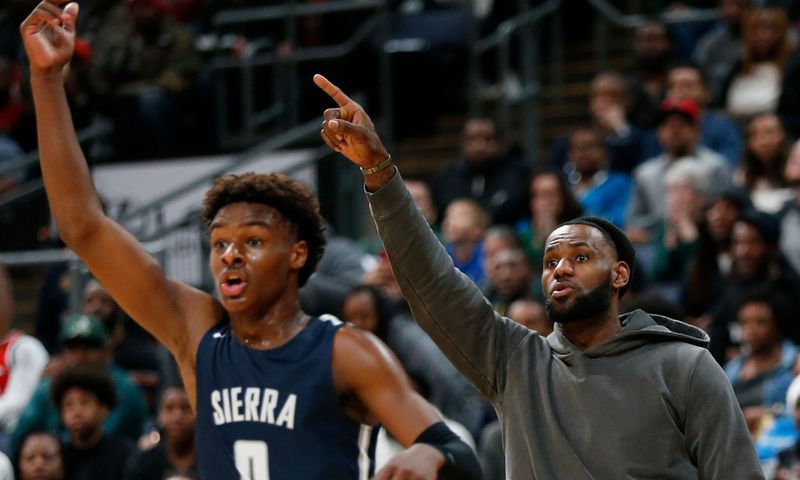 LeBron James confirme son souhait de vouloir jouer avec son fils Bronny avant sa retraite