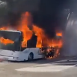 bus en flammes