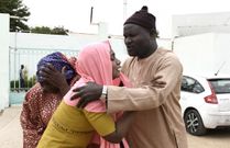 Des parents en pleurs