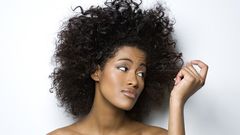 Le bicarbonate de soude pour lutter contre les cheveux qui tombent