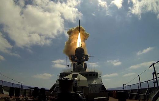 Un missile russe Kalibr lancé depuis la mer Méditerranée (archives). © TASS via Getty Images