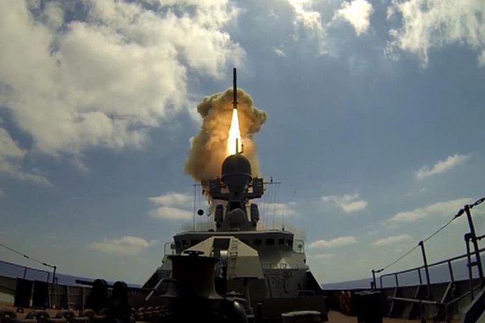 Un missile russe Kalibr lancé depuis la mer Méditerranée (archives). © TASS via Getty Images