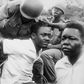 📸 En tentant de rejoindre sa base, Lumumba, Joseph Mpolo et Maurice Okito sont capturés par les hommes de Mobutu. Ils seront envoyés au Katanga chez Moise Tshombé ou ils seront assassinés/ Archive de l'Ina