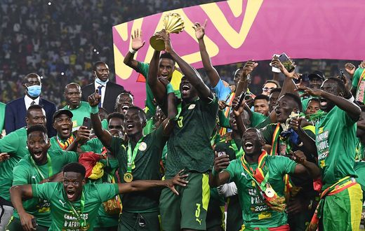 Le Senegal a remporte la premiere Coupe d'Afrique des Nations de son histoire en battant aux tirs au but l'Egypte 0-0, 4-2 tab (4)