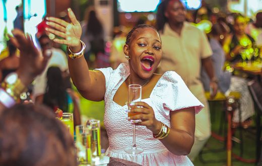 By late afternoon, the venue was buzzing with laughter, music, clinking glasses, and stylish selfies capturing yet another Sunday well spent at Silo.