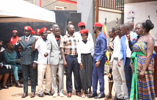 Teso NUP MP Aspirants led by Hon. Julius Ocen MP Aspirant Kapelebyong possing for a photo moment with Hon. Robert Kyagulanyi President NUP.