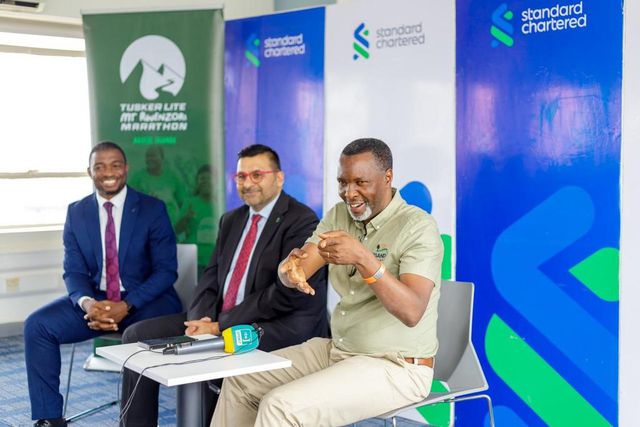 Stanchart bank sponsors the prize money for both the 42 km and 21 km races