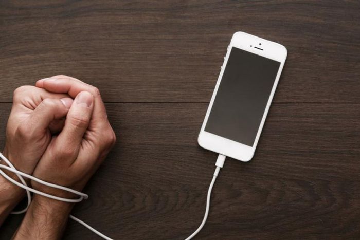 Your smartphone might be ruining your life [PsychologyToday]