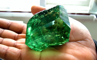The largest in the world tsavorite