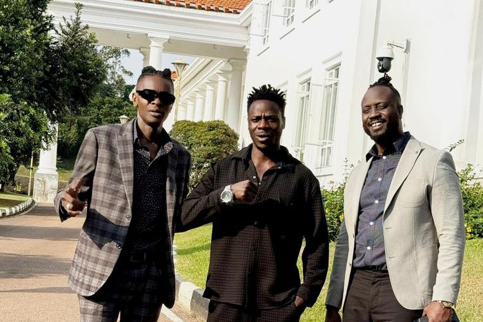 L-R Jose Chameleone, Alien Skin and Bebe Cool at State House Entebbe