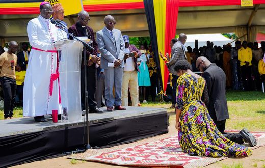 Eddy Kenzo and Fiona Nyamutoro get blessings at a recent event