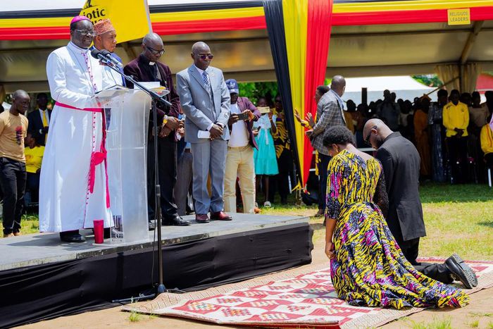 Eddy Kenzo and Fiona Nyamutoro get blessings at a recent event