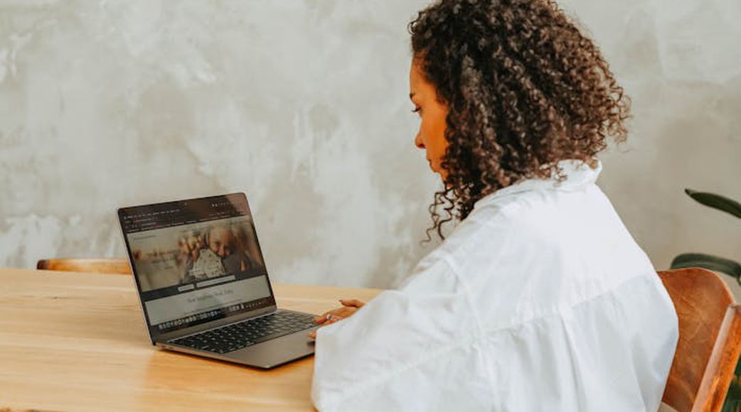 Digital platforms expand the reach of job advertisements