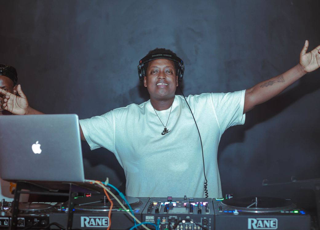 DJ Nyowe