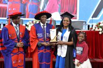 ITC graduates 930 with call for insurance professionalism