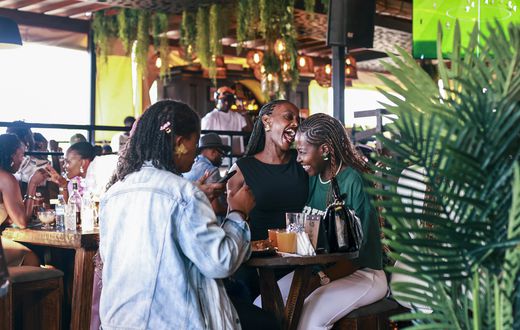 Friends laughed over bottomless plates, raised glasses, and carried conversations well into the evening.