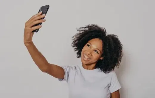Why you look older in photos than in real life [Pinterest]