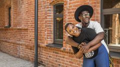 This type of man does not go out of his way to seek married women, but when an opportunity presents itself, he does not hesitate to take advantage
