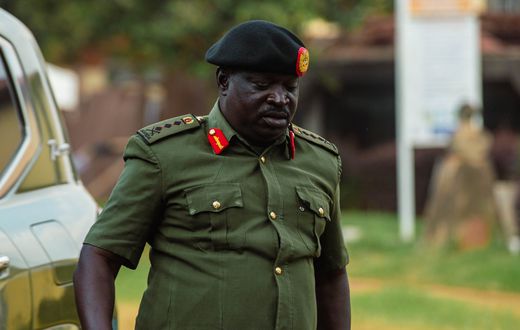 Lt Gen Peter Elwelu