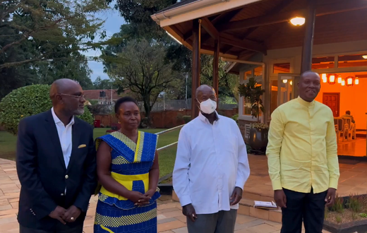 President Museveni met President the two defeated incumbents in Mbarara, Hon Kashaija and Michael Tusiime. 