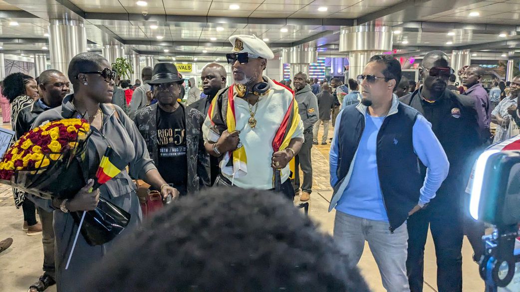 Koffi Olomide arrived last night at Entebbe International Airport